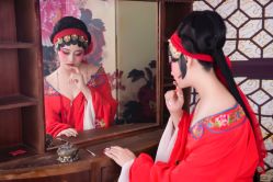 点击看大图 -盘子女人坊古装写真摄影(深圳店)