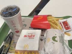 -麦当劳(上海虹桥站30B检票口楼上)