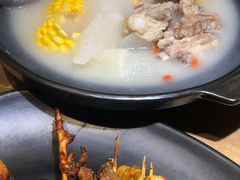-何师烧烤·香辣蟹·川菜·30年老品牌(太古里旗舰店)