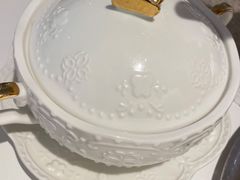 桃胶雪燕银耳羹-露露家咖啡店