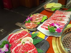 -喜牛烧肉酒场·黑金店(威高广场店)