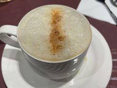 -阿维斯咖啡(镜湖店)