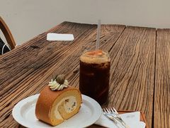 海盐焦糖栗子卷-素咫咖啡CLIFEROSE