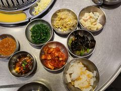 小菜-GOGIYA·咕叽吖韩国传统烤肉店(东方新天地店)