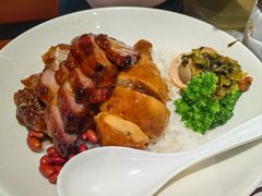 金桔烧味三拼饭-金桔香港茶餐(宝安大厦店)