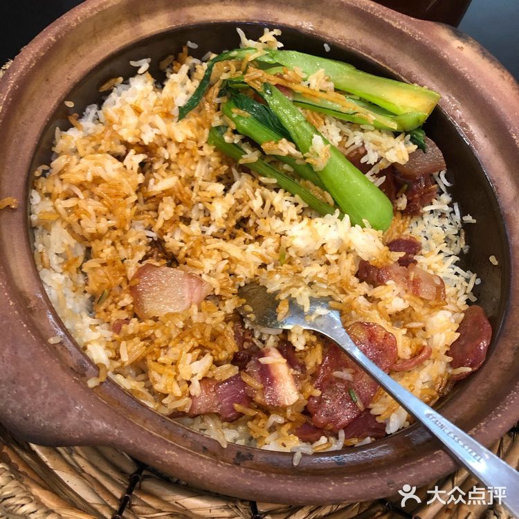 菜品整体感觉一般般，没有太大的吸引力，看不到独具特色