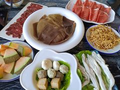 -云中捞高空旋转餐厅(商茂世纪广场店)