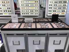 -目艮眼镜SHOWROOM(品牌集合店)