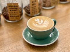 卡布奇诺-COFFEE HOLIC(朝外SOHO店)