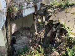 -四川汶川特大地震漩口中学遗址