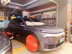 -哈贝卡汽车服务连锁(硕士路店)