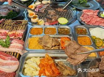 怪不得大学生都这么爱来吃～两三个人可以直接选择牛肉拼盘