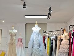 -圣霏亚礼服租赁·主持人服装租赁(上海静安总店)