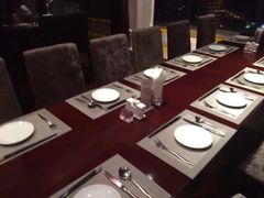 -荣誉国际酒店-云顶旋转餐厅