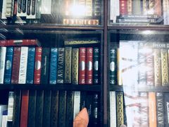 -钟书阁(松江泰晤士小镇店)