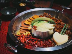 -谭鸭血老火锅(远大购物广场店)