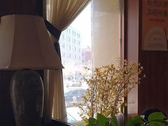 -八府香鸭·啫啫煲(华山路店)