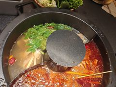 -晓宇重庆火锅(西安荟聚店)