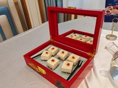 -品海楼·大连海胆锅贴馆(东港店)