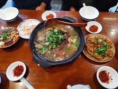 -谢老五跷脚牛肉·非遗传承店