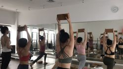 -无界瑜伽普拉提