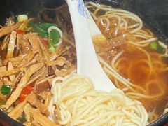 -汪一挑馄饨(老街店)