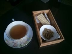 -武汉光谷广场杨家湾地铁站怡程酒店