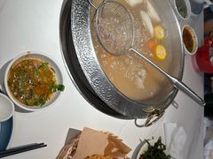 -左庭右院鲜牛肉火锅(金山万达店)