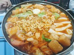 韩式鸡肉火锅-欧巴来了韩式料理