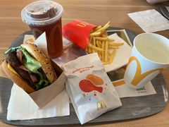 -麦当劳(普陀香溢花城店)