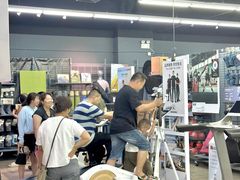 -迪卡侬(顺峰山店)