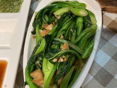 -新大咀港式茶餐厅(宝山万达店)