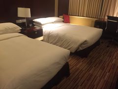 -上海龙之梦万丽酒店