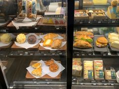 -星巴克臻选(周浦万达店)