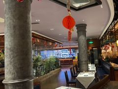 -八府香鸭·啫啫煲(华山路店)