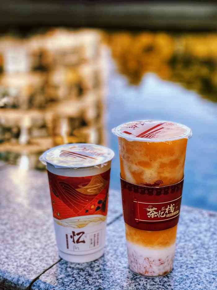 一家奶茶店的服务能做到这."-大众点评移动版