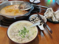 -老何家后安粉·糟粕醋海鲜火锅(三亚湾椰梦长廊店)