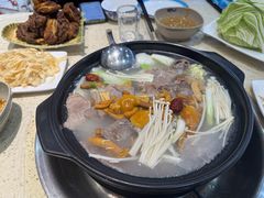 -九寨特色牦牛肉汤锅 羊肉汤锅