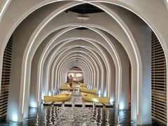 -涨巢·潮玩水疗局