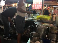 -六合夜市
