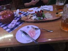 -皇冠自酿啤酒坊(中国红街5号楼店)