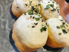 蟹黄生煎-鑫震源·苏式大虾生煎(山塘街店)