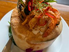 -Chom Cafe and Restaurant