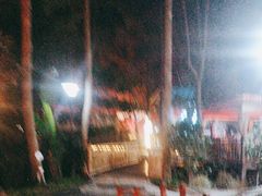 -二荆条·蜀鲜汇城市森林火锅