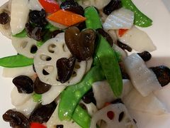 -荷塘秋月·本帮江浙菜(国权路店)