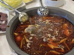-安吉美渝石锅鱼(芜园西路店)