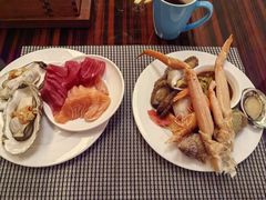 -广州万富希尔顿酒店·感趣自助餐厅·金秋蟹宴生蚝海鲜刺身