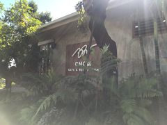 -Chom Cafe and Restaurant