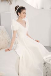 -艾米丽婚纱礼服