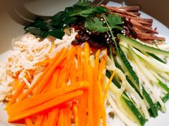 鸡丝凉米线-云海肴·汽锅鸡·云南菜(天山百盛优客店)